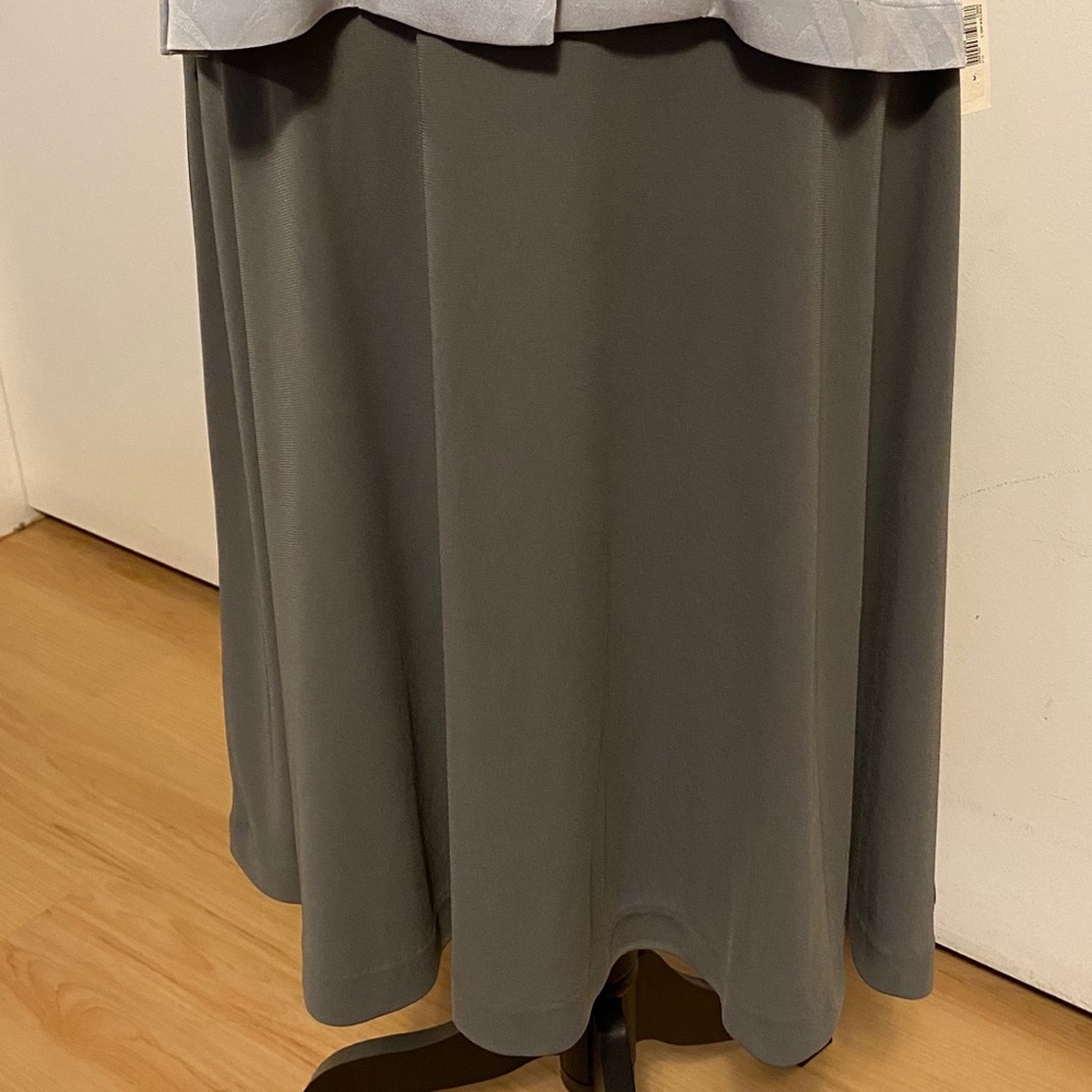 NWT - Old Navy Gray Skirt